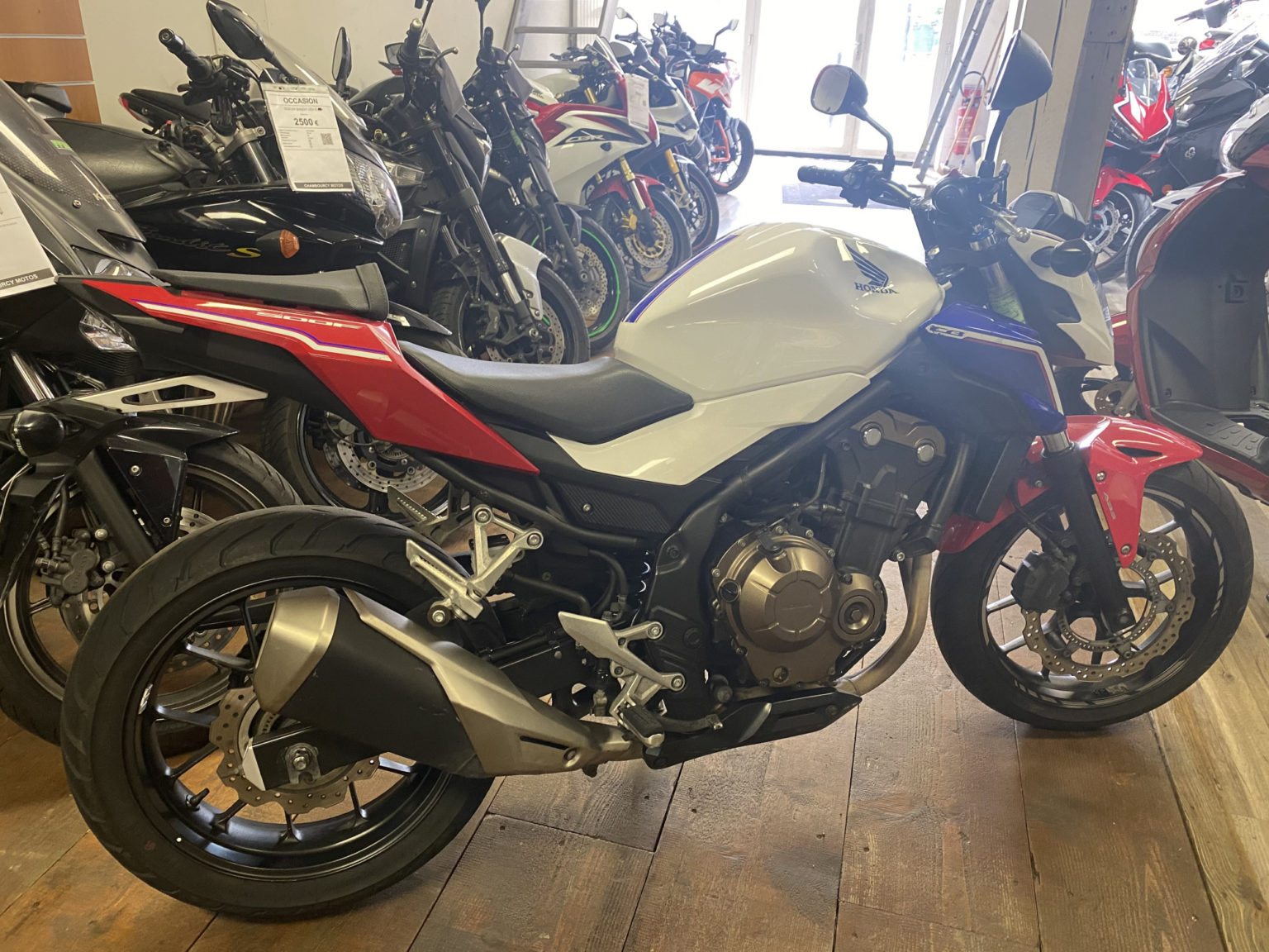 Vendu Honda CB 500 4400 à découvrir chez Chambourcy Motos 78