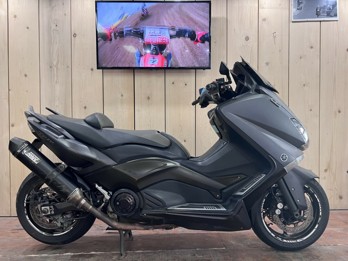 Vendu Yamaha Tmax D Couvrir Chez Chambourcy Motos