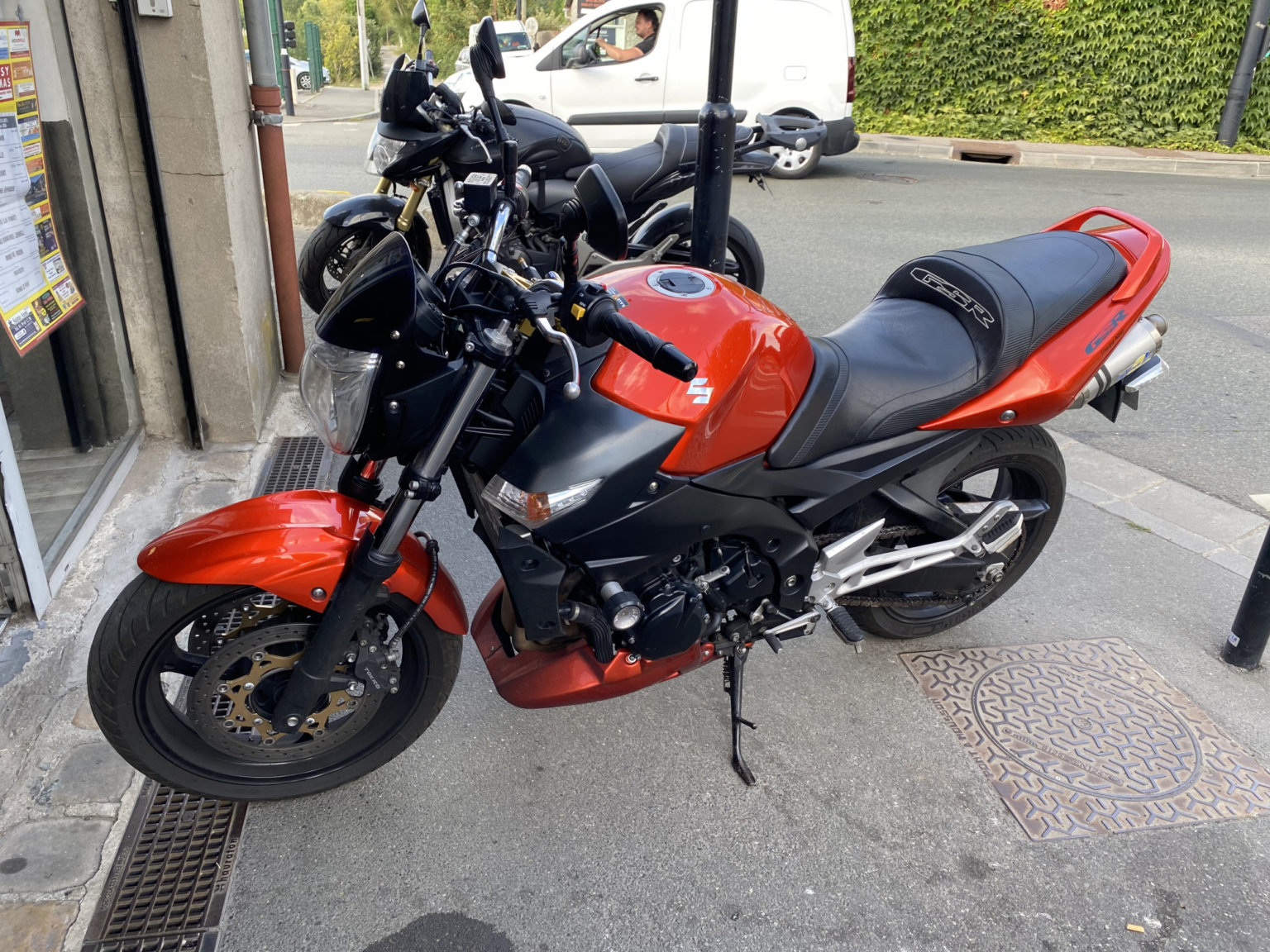 Vendu ! Suzuki GSR 600 - 3300€ : à Découvrir Chez Chambourcy Motos 78