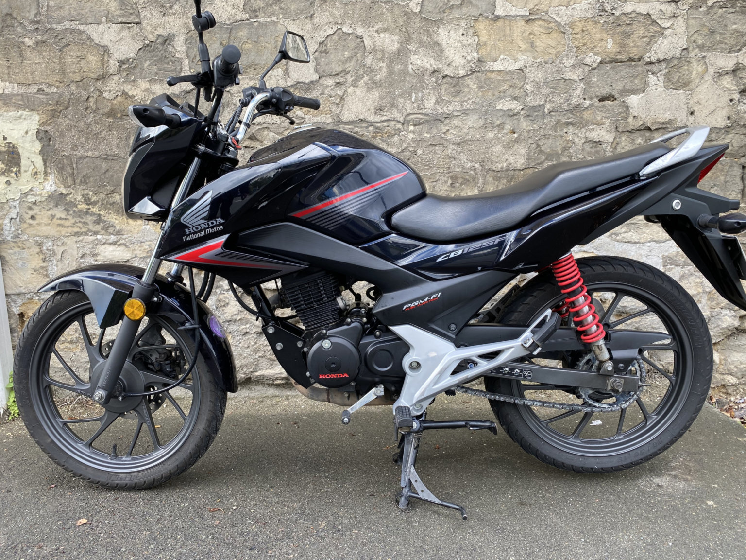 Vendu ! Honda GLR 125 F 2290€ à découvrir chez Chambourcy Motos 78
