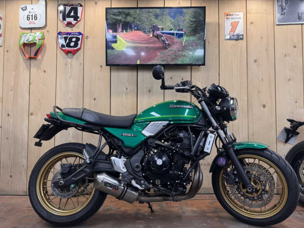 Kawasaki Z 650 (47.5cv) – 4990€