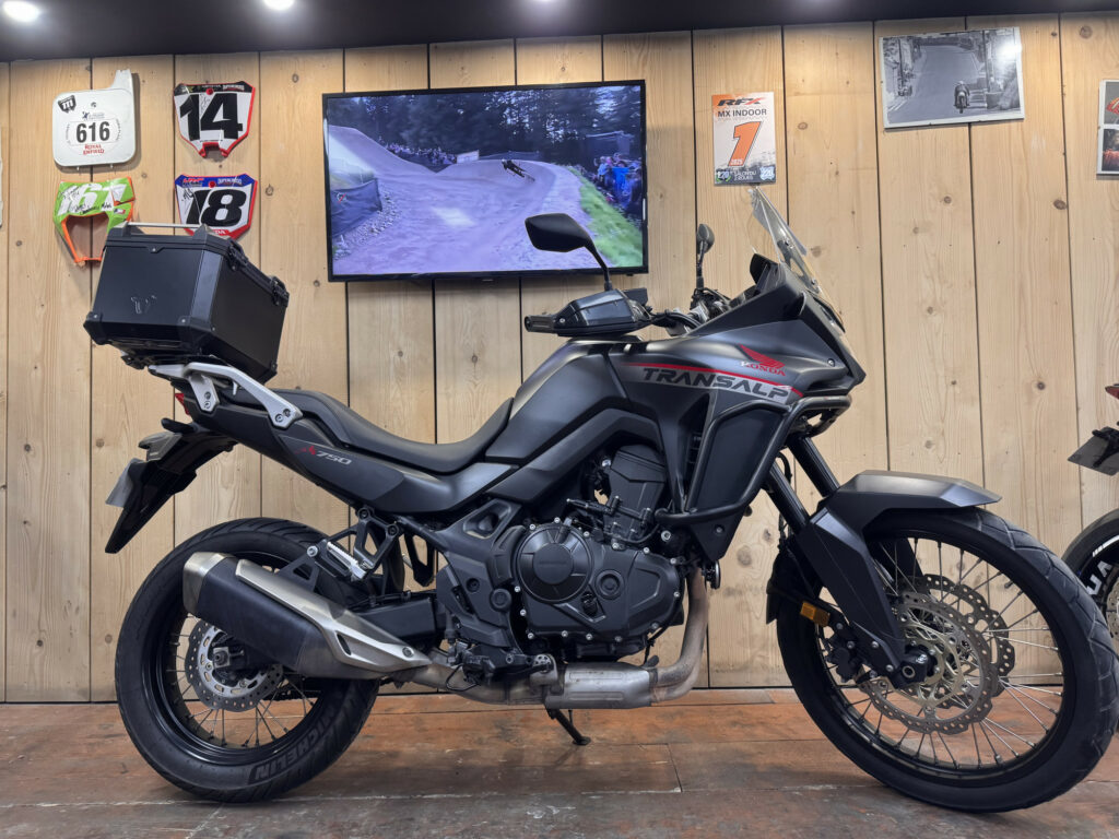 Honda Transalp 750 – 7990 €
